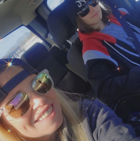 Meet your Posher, Kacey - Picture 2 of 2